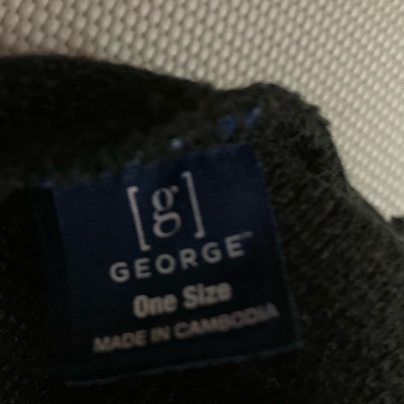 George Dinosaur Embroidered Beanie o/s Black Green - Picture 2 of 3